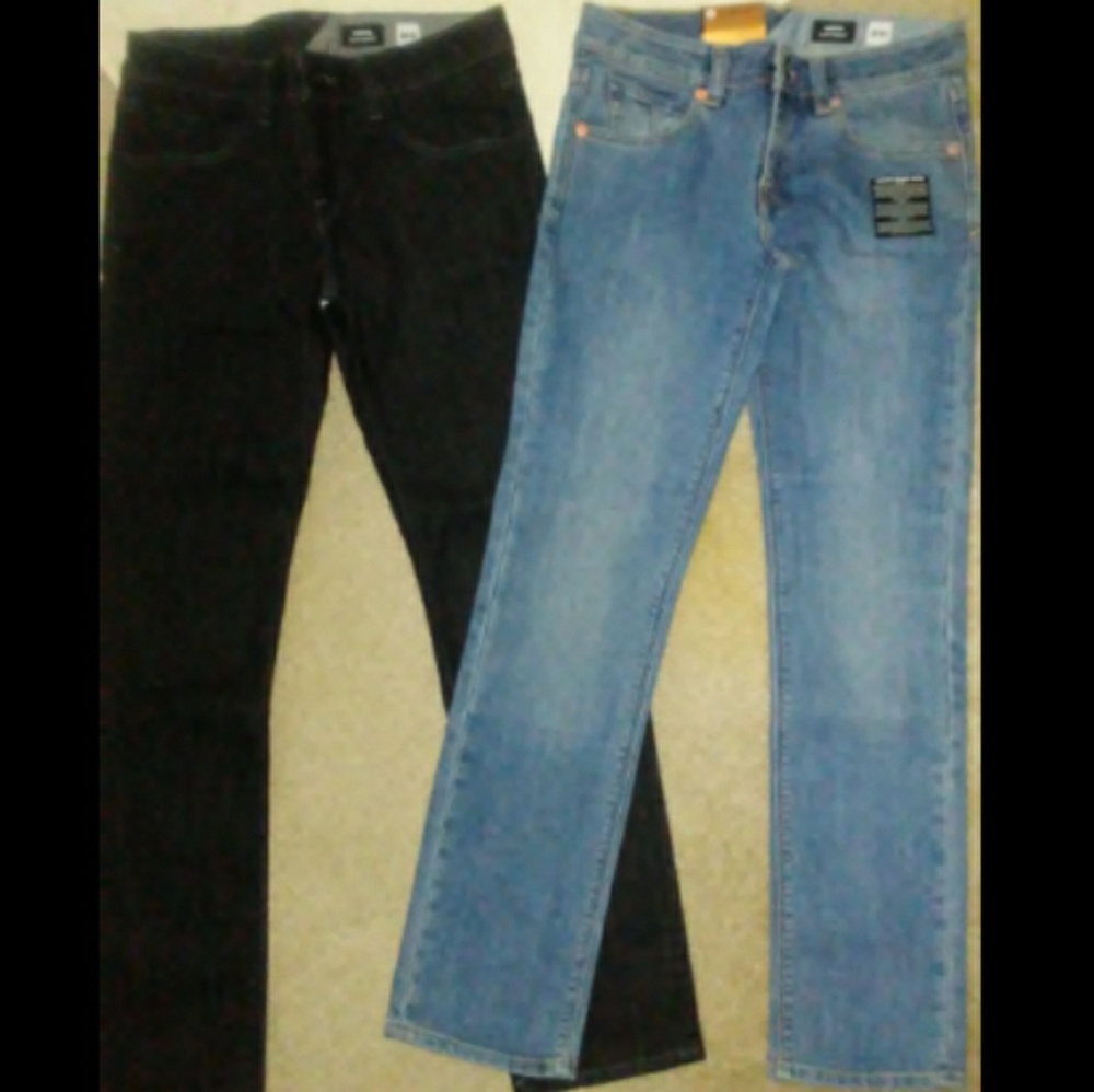 boys volcom slim straight leg jeans! size 26 (12)